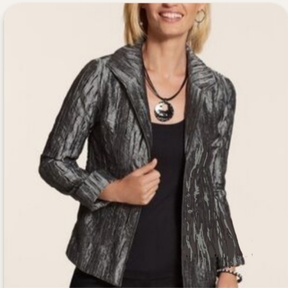 Chico’s Black Crinkle-Textured Light Jacket M
